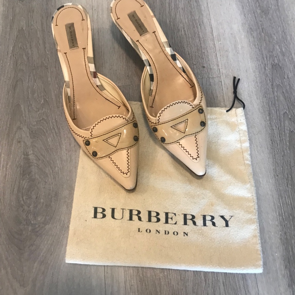 Burberry Kitten Heels size 39 1/2